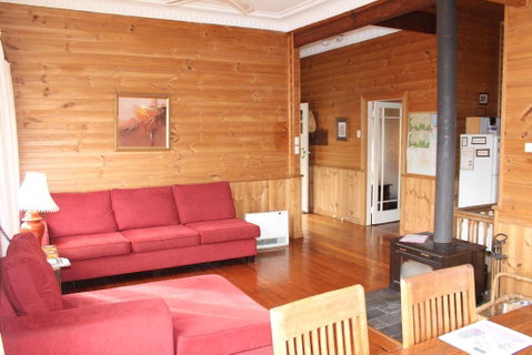 Keira Cottage - Accommodation Directory 3