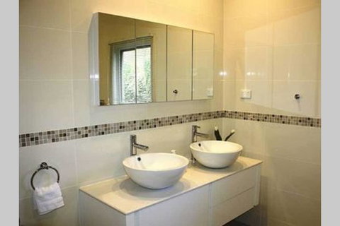 Kenmaur Cottage - Accommodation Directory 2