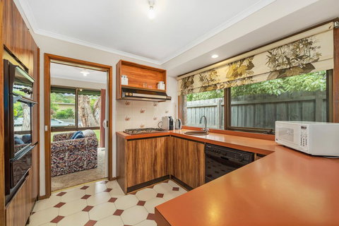Kennington Cottage - Accommodation Directory 1