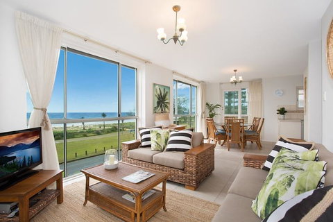 King Tide - Accommodation Directory 2