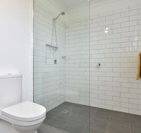 Kinloch Cottage renovated to new on Daisy Hill Vineyard - Accommodation Directory