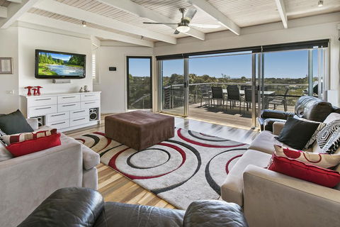 Koonya Beach Escape - Accommodation Directory 0