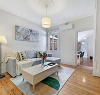 KOZYGURU SURRY HILLS COZY 3 BED TERRACE MINS WALK TO CBD NSH095 - Accommodation Directory