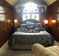 Krinklewood Cottage  Train Carriages - Accommodation Directory