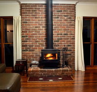 La Sila Homestead on Marrowbone - cutest cottage in the Hunter with killer views - Accommodation Directory