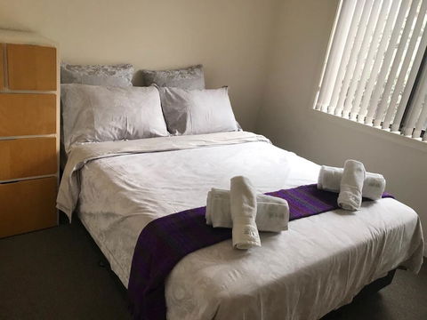 Lake Vista - Accommodation Directory 1