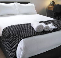 Lakeside Retreat  Business - Accommodation Directory