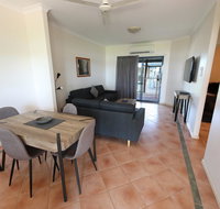Lakeview Apartments - Accommodation Directory