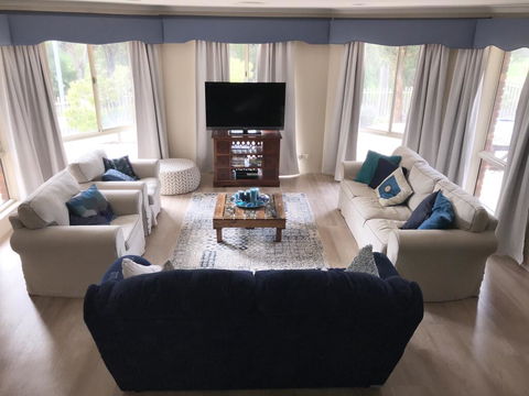 Large Family Home - Accommodation Directory 0