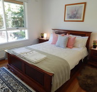 Laurel House - Accommodation Directory