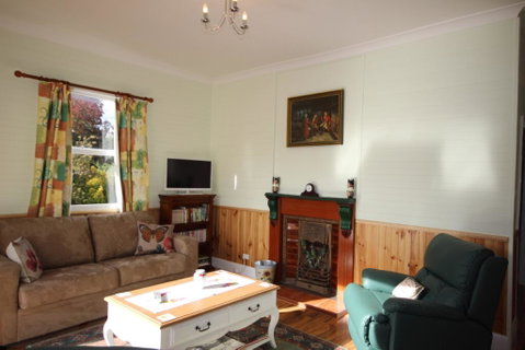 Lilac Cottage - Accommodation Directory 2