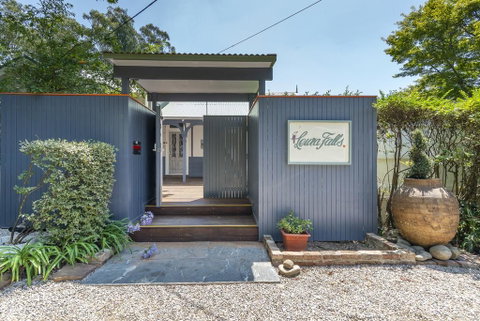 Luxe Mountain Retreat - Katoomba - 4 Bed & Bath - Accommodation Directory 2