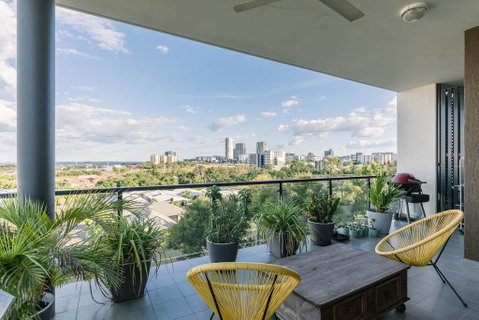 Luxury & Location - Sea Views With Modern Class ! - Accommodation Directory 2
