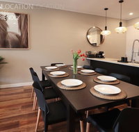LUXURY Davcorp Executive Rentals - Free Wifi Wine Netflix and Parking in Brompton - Accommodation Directory