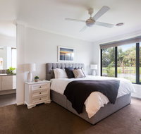 Luxury Escape in Ocean Grove - Accommodation Directory