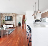 Luxury in Corlette - 4 Drungall Ave - Accommodation Directory