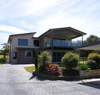 Luxury Near Old Pier Beach - Accommodation Directory