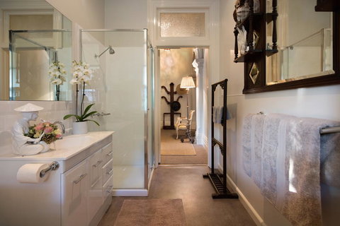 Maggies At Trentham - Accommodation Directory 3