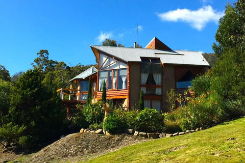 MAGICAL MOUNTAIN RETREAT - 20 Mins To CBD And Only 10 To MONA! - Accommodation Directory 3