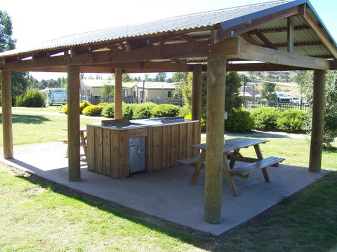 Mansfield Holiday Park - Accommodation Directory 2