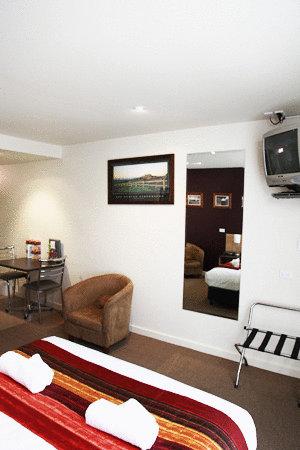 Mansfield Motel - Accommodation Directory 3