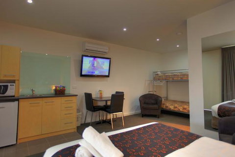 Mansfield Motel - Accommodation Directory 2