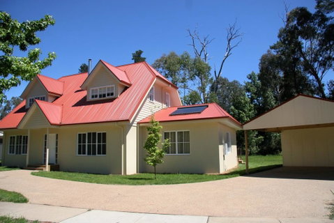 Maple House - The Ideal Retreat For Family And Friends. - Accommodation Directory 0