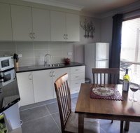 Maric Park Cottages - Accommodation Directory