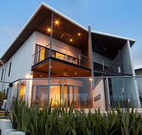 Marina Views Townhouse - Accommodation Directory