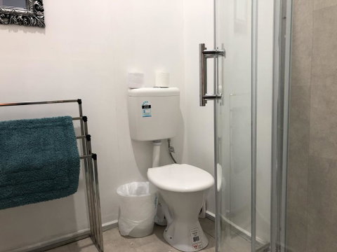Melbourne Short Stay - Caulfield Station, Monash Uni - Accommodation Directory 1