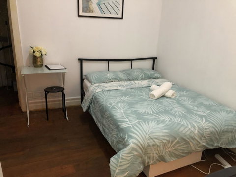 Melbourne Short Stay - Caulfield Station, Monash Uni - Accommodation Directory 2