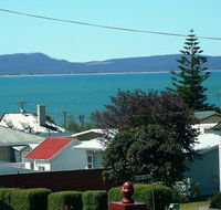 Meredith House - Accommodation Directory