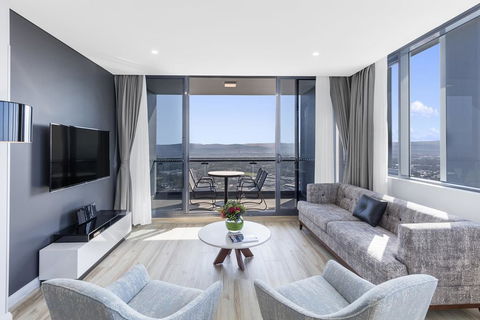Meriton Suites Southport - Accommodation Directory 0