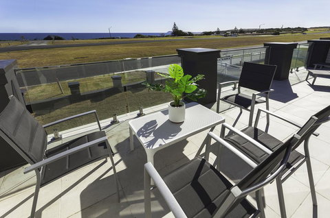 Midas Ocean View - Accommodation Directory 0