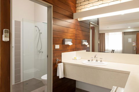 Mitchell On Main - Accommodation Directory 2