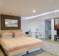 Modern  homely comfort - Accommodation Directory