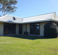 Molly Morgan Vineyard - Accommodation Directory