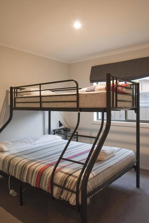 Montebello - Accommodation Directory 3