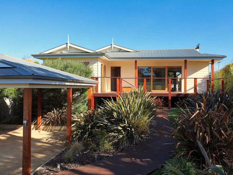 Monterey - Accommodation Directory 0