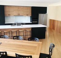 Mountain Mist Retreat - 6 Bedrooms - Accommodation Directory