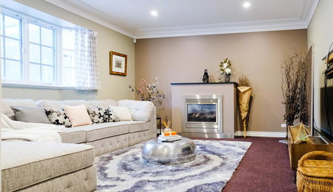 Mountain Retreat Villa - Accommodation Directory 0