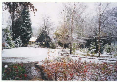 Mountain View Holiday Retreat - Accommodation Directory 0