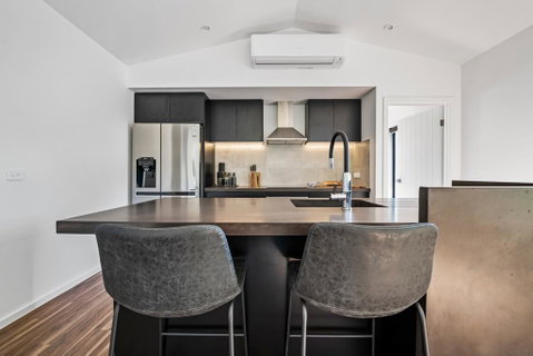 Mr Smith - Accommodation Directory 2