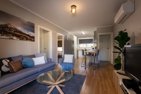 Mrs Brightside - Accommodation Directory 1