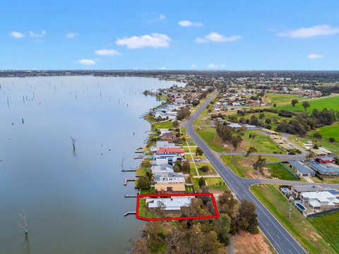 Mulwala Lakeside Waterfront - Accommodation Directory 2
