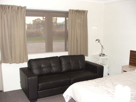 Murray Valley Motel - Accommodation Directory 0