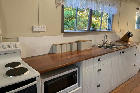 Murray's Farm Cottage - Accommodation Directory 0