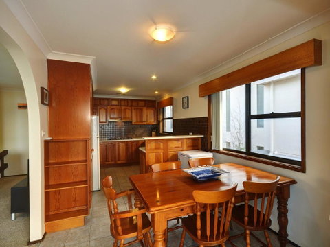 Myall Manor - Accommodation Directory 0