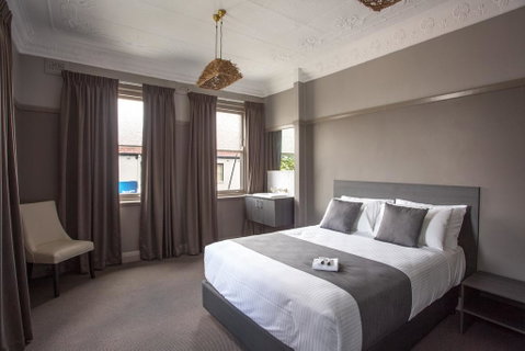 Nags Head Hotel - Accommodation Directory 0