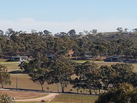 Neagles Retreat Villas - Accommodation Directory 1